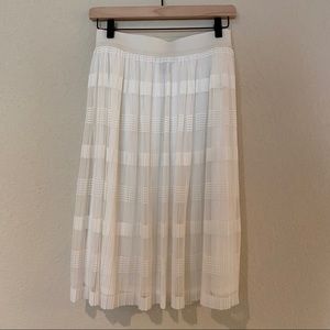 *FinalPrice* Forever21 white skirt w/ elastic band